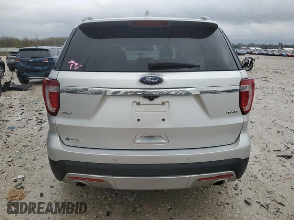 2017 Ford Explorer XLT z VIN 1FM5K8D81HGE35946, wystawiony jako Copart lot #55264305 z przebiegiem 157 863 mil mil oraz Czysty tytuł • Clean title. Historia ofert i sprzedaży dostępna na DreamBid. Obrazek 6.