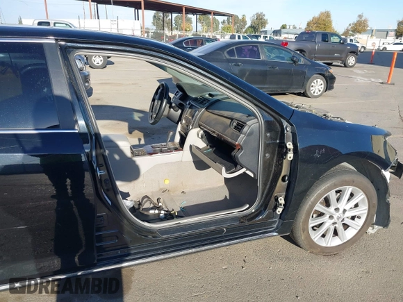2012 Toyota Camry SE with VIN 4T1BK1FK3CU502477, listed as a IAAI auction lot 40921665 with 1 mi miles. Bid and sale history available at carsss.com. Image 17.
