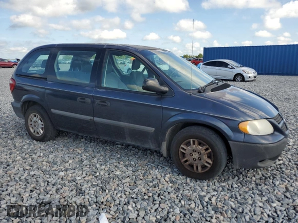 2007 Dodge Caravan SE z VIN 1D4GP25B07B154497, wystawiony jako Copart lot #60499555 z przebiegiem 121 733 mil mil oraz Czysty tytuł • Clean title. Historia ofert i sprzedaży dostępna na DreamBid. Obrazek 4.