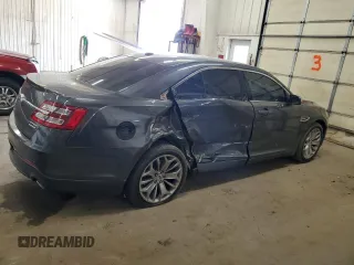 2017 Ford Taurus Limited z VIN 1FAHP2F81HG111818, wystawiony jako Copart lot #50169665 z przebiegiem 122 018 mil mil oraz Szkoda całkowita • Salvage title. Historia ofert i sprzedaży dostępna na DreamBid. Obrazek 3.