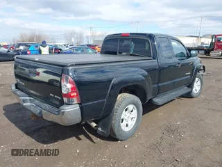2013 Toyota Tacoma with VIN 5TFUU4EN4DX050303, listed as a IAAI auction lot 41833470 with 117,371 mi miles and . Bid and sale history available at DreamBid. Image 4.