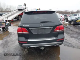2019 Mercedes-Benz GLE 400 with VIN 4JGDA5GB3KB207679, listed as a IAAI auction lot 41556577 with 199,755 mi miles and . Bid and sale history available at DreamBid. Image 16.