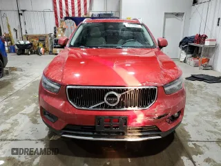 2020 Volvo XC40 Momentum z VIN YV4162UK9L2276791, wystawiony jako Copart lot #87115964 z przebiegiem 43 704 mil mil oraz Szkoda całkowita • Salvage title. Historia ofert i sprzedaży dostępna na DreamBid. Obrazek 5.
