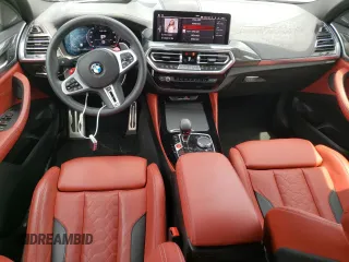 2022 BMW X4 M z VIN 5YM23EC02N9M62773, wystawiony jako Copart lot #53100254 z przebiegiem 9566 mil mil oraz Szkody całkowita. Historia ofert i sprzedaży dostępna na DreamBid. Obrazek 8.
