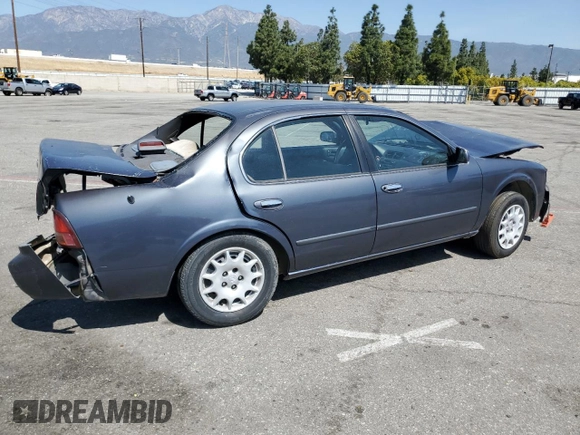 1999 Nissan Maxima GXE z VIN JN1CA21D9XM409448, wystawiony jako Copart lot #51822895 z przebiegiem Nie podano mil oraz Szkoda całkowita • Salvage title. Historia ofert i sprzedaży dostępna na DreamBid. Obrazek 3.