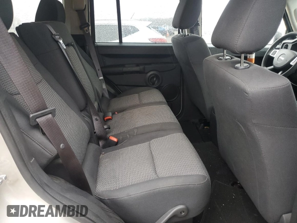 2008 Jeep Commander Sport with VIN 1J8HH48K98C153360, listed as a Copart auction lot 43622395 with 208,773 mi miles and Salvage title. Bid and sale history available at DreamBid. Image 11.