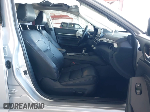 2019 Nissan Altima 2.5 SL with VIN 1N4BL4EV0KC180633, listed as a IAAI auction lot 41770419 with 113,740 mi miles. Bid and sale history available at carsss.com. Image 5.
