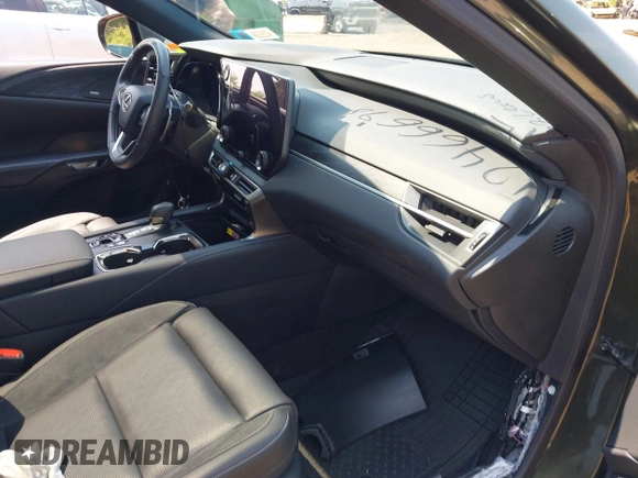 2023 Lexus RX 350 z VIN 2T2BAMCA5PC021942, wystawiony jako IAAI lot #42466698 z przebiegiem 25 342 mil mil oraz . Historia ofert i sprzedaży dostępna na DreamBid. Obrazek 5.
