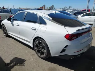 2023 Kia K5 GT-Line z VIN 5XXG64J22PG224092, wystawiony jako IAAI lot #41652803 z przebiegiem 50 326 mil mil oraz . Historia ofert i sprzedaży dostępna na DreamBid. Obrazek 3.