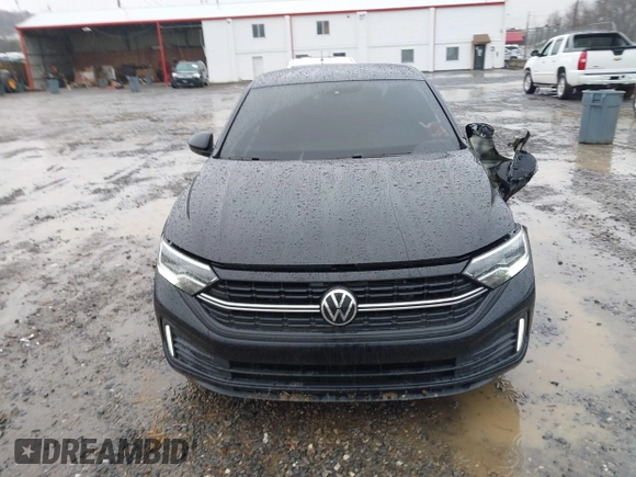 2023 Volkswagen Jetta Sport z VIN 3VWBM7BU2PM028974, wystawiony jako IAAI lot #41547698 z przebiegiem 30 061 mil mil oraz . Historia ofert i sprzedaży dostępna na DreamBid. Obrazek 12.