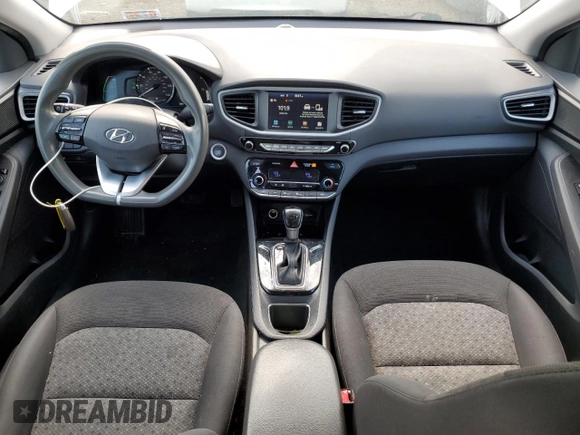 2019 Hyundai Ioniq Blue z VIN KMHC65LC3KU173517, wystawiony jako Copart lot #60123015 z przebiegiem 238 627 mil mil oraz Czysty tytuł • Clean title. Historia ofert i sprzedaży dostępna na DreamBid. Obrazek 8.