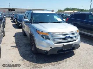 2015 Ford Explorer Limited with VIN 1FM5K7F86FGA26586, listed as a IAAI auction lot 41835232 with 161,191 mi miles. Bid and sale history available at carsss.com. Image 1.