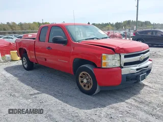 2010 Chevrolet Silverado 1500 LS with VIN 1GCSCREA6AZ279585, listed as a IAAI auction lot 41877080 with 162,897 mi miles. Bid and sale history available at carsss.com. Image 1.