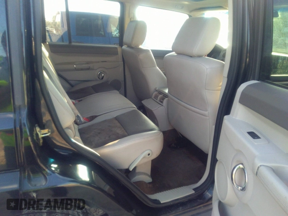 2007 Jeep Commander Overland z VIN 1J8HG68257C657840, wystawiony jako IAAI lot #41535879 z przebiegiem 196 783 mil mil oraz . Historia ofert i sprzedaży dostępna na DreamBid. Obrazek 8.
