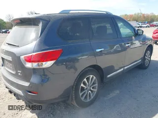 2014 Nissan Pathfinder SV with VIN 5N1AR2MMXEC620956, listed as a IAAI auction lot 42112579 with 99,153 mi miles. Bid and sale history available at carsss.com. Image 4.