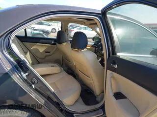 2006 Acura TSX с VIN JH4CL96826C013439, выставлен на аукционе IAAI как лот 42440712 с пробегом 174 504 миль миль и . История ставок и продаж доступна на DreamBid. Изображение 8.