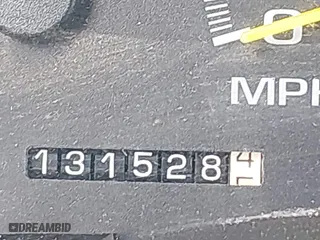 1998 GMC Suburban with VIN 1GKGK26J4WJ734958, listed as a IAAI auction lot 41878070 with 131,528 mi miles. Bid and sale history available at carsss.com. Image 15.