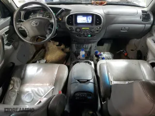 2006 Toyota Sequoia Limited with VIN 5TDBT48A56S272411, listed as a Copart auction lot 41843835 with 153,903 mi miles and Salvage Title. Bid and sale history available at carsss.com. Image 8.