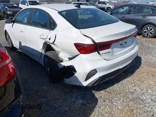 2022 Kia Forte LXS with VIN 3KPF24AD1NE474373, listed as a IAAI auction lot 41138637 with 40,651 mi miles and . Bid and sale history available at DreamBid. Image 3.
