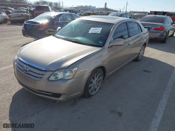 2005 Toyota Avalon XL with VIN 4T1BK36B75U043372, listed as a IAAI auction lot 41448877 with 1 mi miles. Bid and sale history available at carsss.com. Image 2.