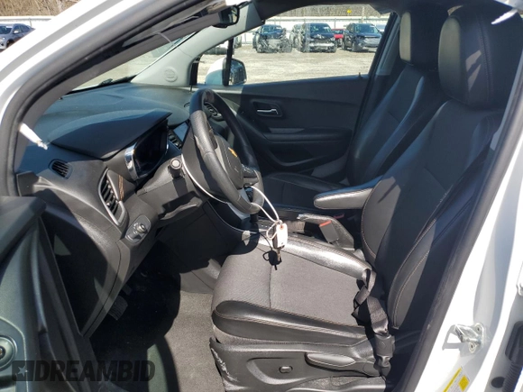 2021 Chevrolet Trax LT z VIN KL7CJPSM5MB372394, wystawiony jako Copart lot #51828485 z przebiegiem 64 557 mil mil oraz Szkoda całkowita • Salvage title. Historia ofert i sprzedaży dostępna na DreamBid. Obrazek 7.