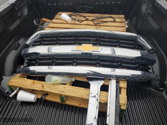 2018 Chevrolet Silverado 1500 LT with VIN 1GCVKREH1JZ382359, listed as a Copart auction lot 85260914 with 111,625 mi miles and Salvage Title. Bid and sale history available at carsss.com. Image 12.