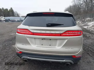 2017 Lincoln MKC Reserve with VIN 5LMCJ3D93HUL54581, listed as a IAAI auction lot 41711244 with 63,806 mi miles and . Bid and sale history available at DreamBid. Image 16.