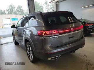 2024 Volkswagen Atlas SE with VIN 1V2HR2CA4RC557741, listed as a IAAI auction lot 42791846 with 20,380 mi miles and . Bid and sale history available at DreamBid. Image 22.
