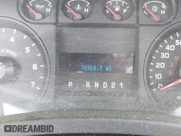 2009 Ford F-150 STX z VIN 1FTRX12W59KB81818, wystawiony jako IAAI lot #42073182 z przebiegiem 76 968 mil mil oraz . Historia ofert i sprzedaży dostępna na DreamBid. Obrazek 7.