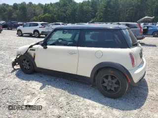 2006 MINI Hardtop с VIN WMWRC33516TK70432, выставлен на аукционе Copart как лот 62157605 с пробегом 139 823 миль миль и Списание • Salvage title. История ставок и продаж доступна на DreamBid. Изображение 2.