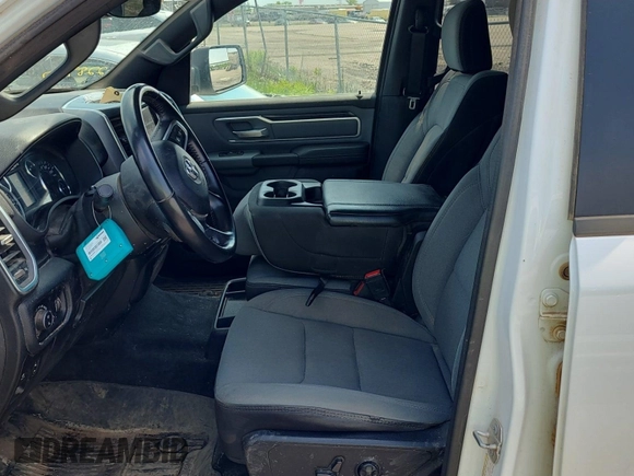 2021 Ram 1500 Big Horn z VIN 1C6SRFMT1MN714659, wystawiony jako IAAI lot #42521058 z przebiegiem 126 678 mil mil oraz . Historia ofert i sprzedaży dostępna na DreamBid. Obrazek 36.