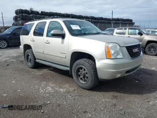 2013 GMC Yukon SLT with VIN 1GKS2CE03DR132642, listed as a IAAI auction lot 41736858 with 1 mi miles. Bid and sale history available at carsss.com. Image 1.