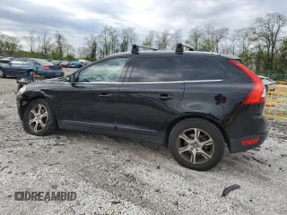 2013 Volvo XC60 T6 with VIN YV4902DZ2D2385046, listed as a Copart auction lot 53810845 with 112,616 mi miles and Salvage Title. Bid and sale history available at carsss.com. Image 2.