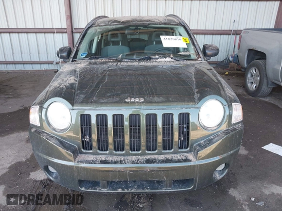 2007 Jeep Compass Sport with VIN 1J8FF47WX7D211695, listed as a IAAI auction lot 41839810 with 72,582 mi miles. Bid and sale history available at carsss.com. Image 12.
