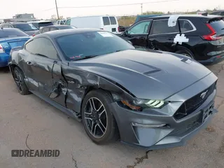 2021 Ford Mustang GT z VIN 1FA6P8CF5M5118712, wystawiony jako IAAI lot #42400727 z przebiegiem 49 646 mil mil oraz . Historia ofert i sprzedaży dostępna na DreamBid. Obrazek 1.