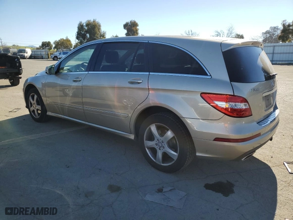 2012 Mercedes-Benz R-Class R 350 with VIN 4JGCB5HE2CA139450, listed as a Copart auction lot 88705135 with 132,689 mi miles and Salvage Title. Bid and sale history available at carsss.com. Image 2.