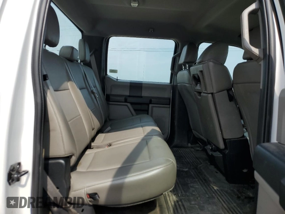 2019 Ford F-250 XL z VIN 1FT7W2B66KEG30444, wystawiony jako Copart lot #59357234 z przebiegiem Nie podano mil oraz Szkoda całkowita • Salvage title. Historia ofert i sprzedaży dostępna na DreamBid. Obrazek 10.