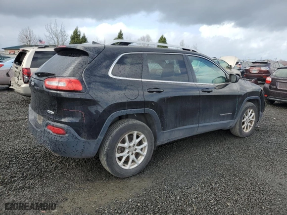 2017 Jeep Cherokee Latitude with VIN 1C4PJMCS7HW634317, listed as a Copart auction lot 44392675 with 105,430 mi miles and Salvage Title. Bid and sale history available at carsss.com. Image 3.