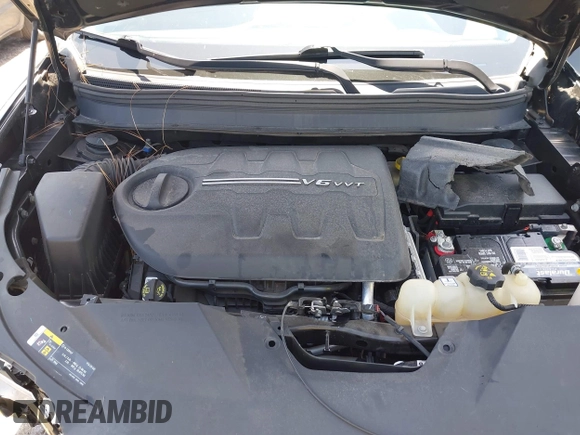 2019 Jeep Cherokee Limited with VIN 1C4PJLDX4KD439914, listed as a IAAI auction lot 42384981 with 52,470 mi miles and . Bid and sale history available at DreamBid. Image 10.