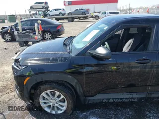 2025 Chevrolet TrailBlazer LS with VIN KL79MMSP8SB065034, listed as a IAAI auction lot 41811431 with Not Provided miles and . Bid and sale history available at DreamBid. Image 15.