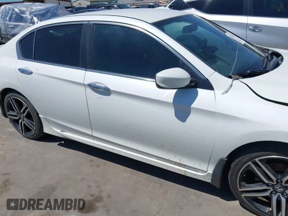 2016 Honda Accord Sport z VIN 1HGCR2F53GA040094, wystawiony jako IAAI lot #42223714 z przebiegiem 301 878 mil mil oraz . Historia ofert i sprzedaży dostępna na DreamBid. Obrazek 13.