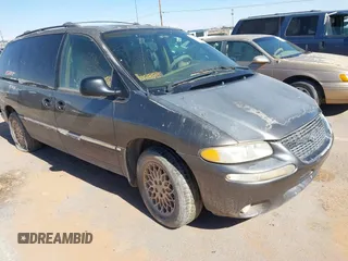 1998 Chrysler Town & Country с VIN 1C4GT64L8WB562562, выставлен на аукционе IAAI как лот 42393153 с пробегом 231 299 миль миль и . История ставок и продаж доступна на DreamBid. Изображение 1.