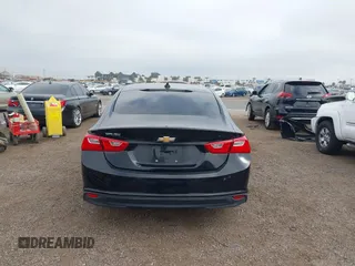 2018 Chevrolet Malibu LT with VIN 1G1ZD5ST0JF204997, listed as a IAAI auction lot 41987329 with 191,722 mi miles. Bid and sale history available at carsss.com. Image 17.