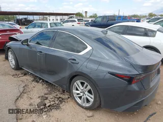 2021 Lexus IS 300 z VIN JTHC81F21M5046836, wystawiony jako IAAI lot #42191966 z przebiegiem 41 806 mil mil oraz . Historia ofert i sprzedaży dostępna na DreamBid. Obrazek 3.