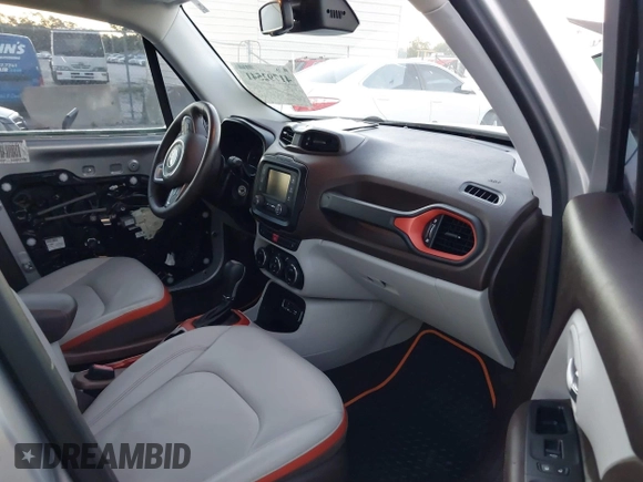 2015 Jeep Renegade Limited with VIN ZACCJADTXFPC43743, listed as a IAAI auction lot 41792541 with 44,135 mi miles and . Bid and sale history available at DreamBid. Image 5.