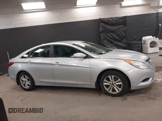 2013 Hyundai Sonata GLS z VIN 5NPEB4ACXDH620718, wystawiony jako IAAI lot #42450301 z przebiegiem 164 170 mil mil oraz . Historia ofert i sprzedaży dostępna na DreamBid. Obrazek 13.