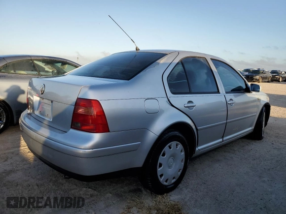 1999 Volkswagen Jetta GLS with VIN 3VWSA29M0XM044902, listed as a Copart auction lot 74619954 with 273,284 mi miles and Salvage title. Bid and sale history available at DreamBid. Image 3.