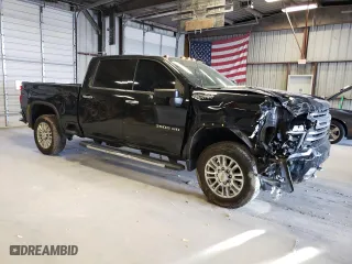 2021 Chevrolet Silverado 3500HD High Country with VIN 1GC4YVEY6MF130910, listed as a Copart auction lot 68679774 with 106,383 mi miles and Salvage Title. Bid and sale history available at carsss.com. Image 4.
