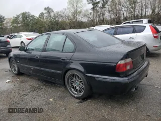 2000 BMW M5 z VIN WBSDE9345YBZ94319, wystawiony jako Copart lot #49945325 z przebiegiem 146 571 mil mil oraz Czysty tytuł • Clean title. Historia ofert i sprzedaży dostępna na DreamBid. Obrazek 2.