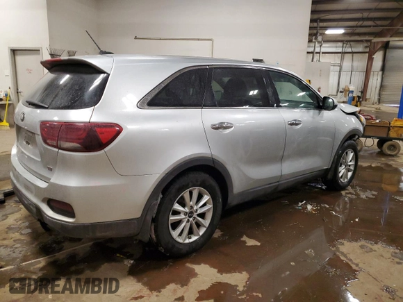 2019 Kia Sorento L with VIN 5XYPG4A32KG589365, listed as a Copart auction lot 45155175 with 136,118 mi miles and Clean Title. Bid and sale history available at DreamBid. Image 3.